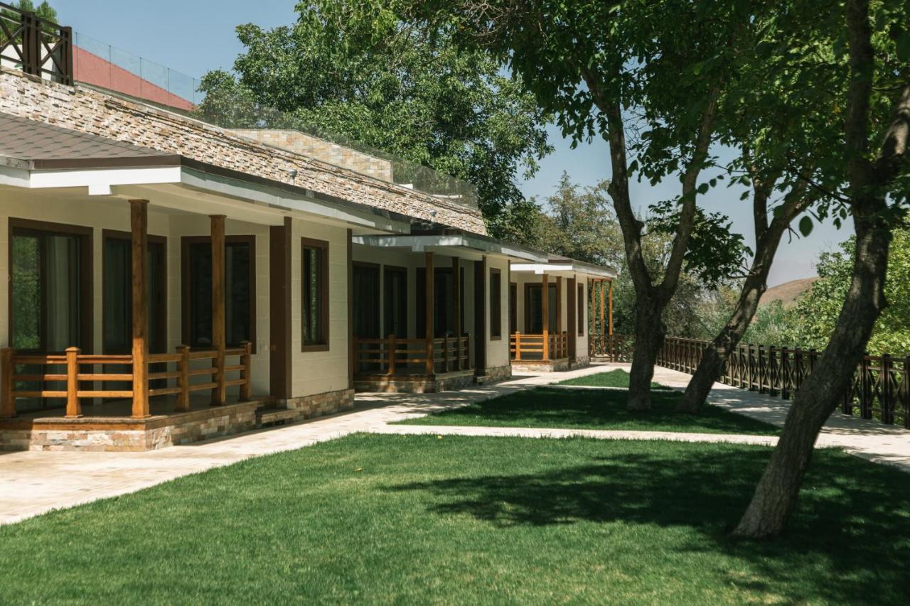 Archazor Mountain Resort Chimgan Exterior photo